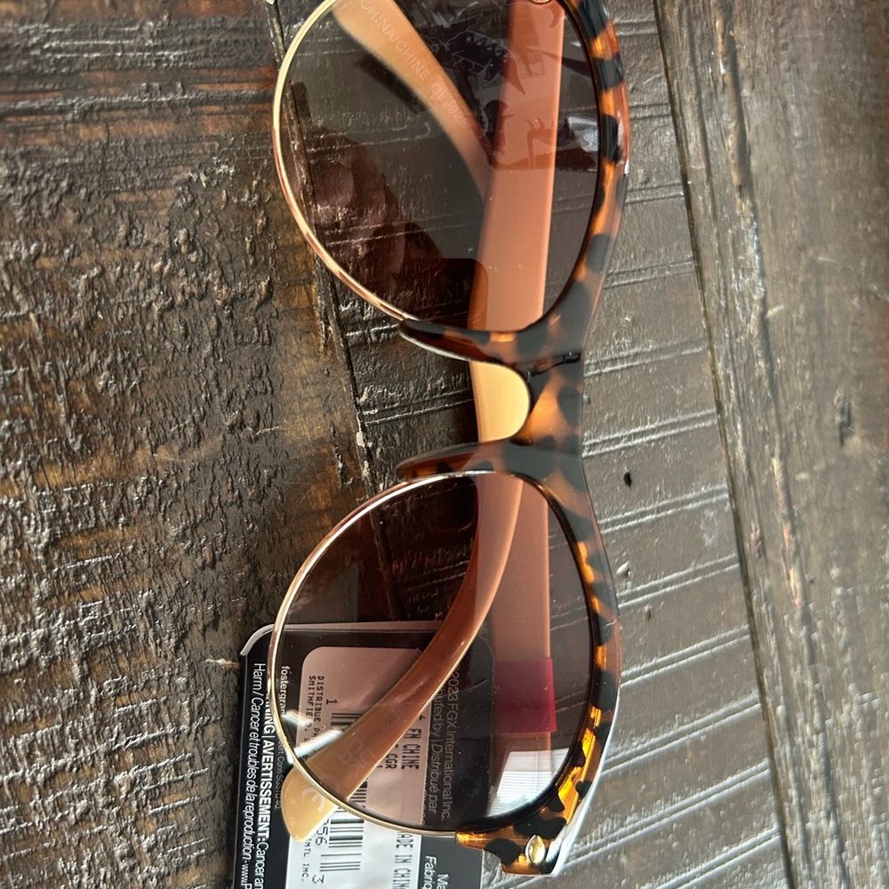 Tortoise Shell Round Sunglasses